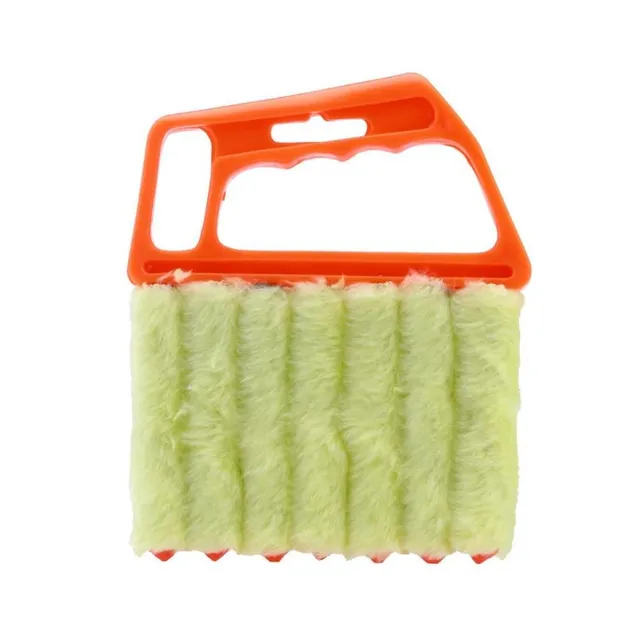 Practical universal duster for dust cleaning on blinds