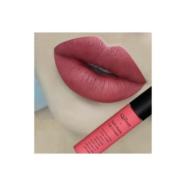 Creamy waterproof lipstick