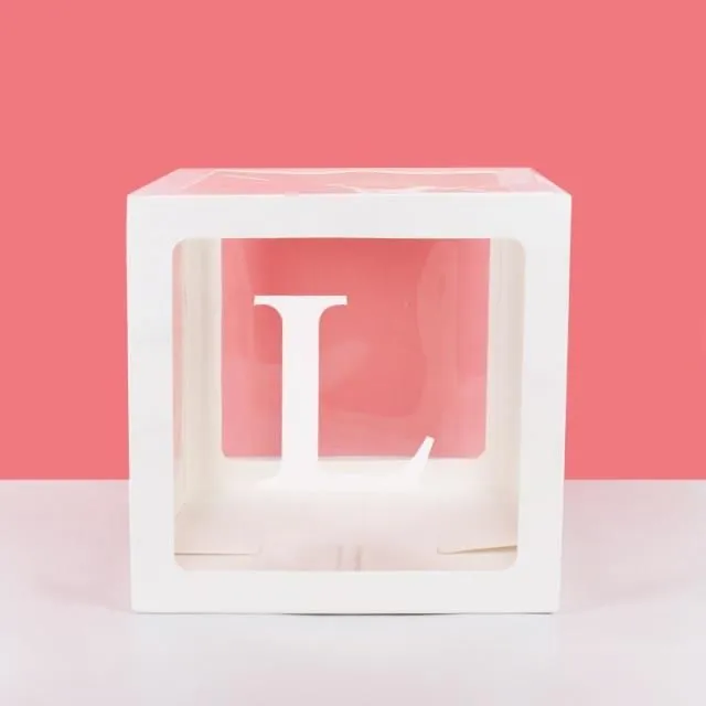 Transparentné kocky s písmenami