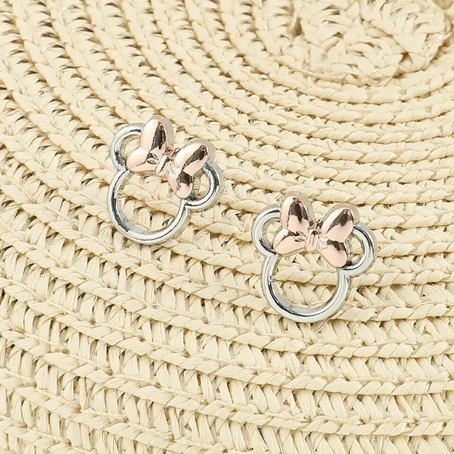 Luxury girls earrings in the shape of popular Minnie Mouse