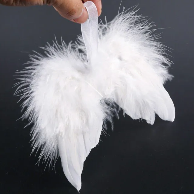 Krásna dekorácia anjelských krídel
