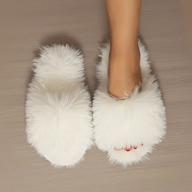 Winter fluffy slippers made of artificial fur with open tip - Warm and comfortable home footwear for women