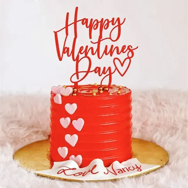 Decor de tort cu mesajul Happy Valentine's day