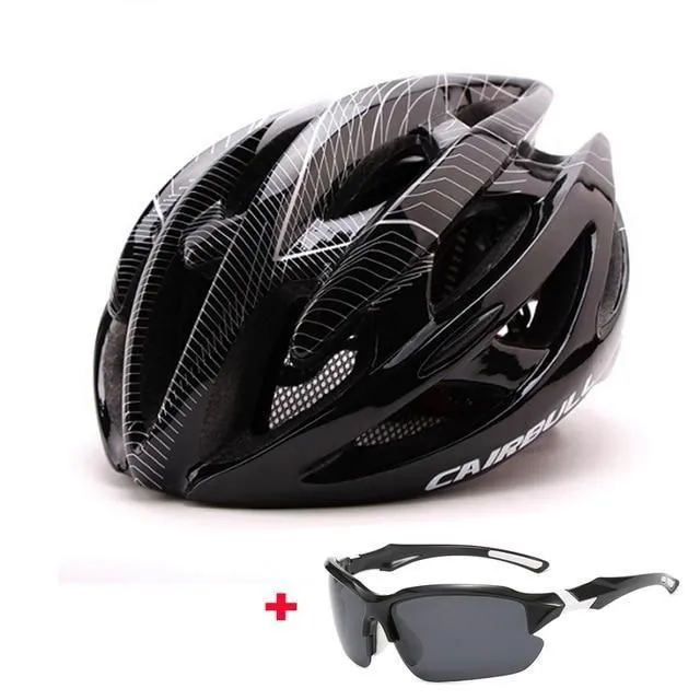 Ultralight cycling helmet