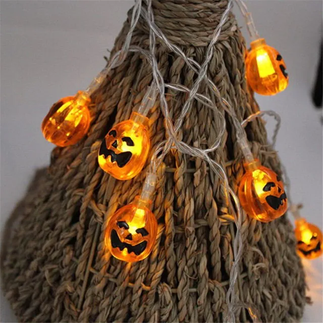 Light chain with motifs of pumpkins, ghosts, skeletons and bats with LED lights - Beautiful Halloween decoration for home