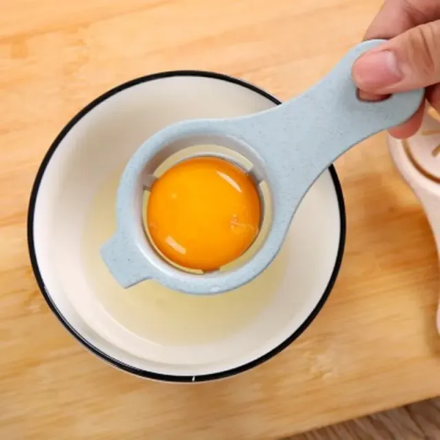 Yolk and egg white separator