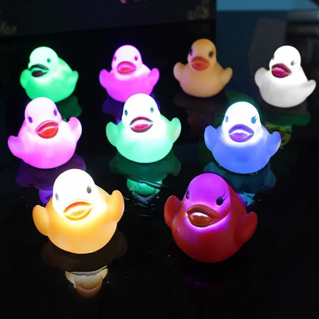 Oświetlenie kaczek w wodzie dla dzieci