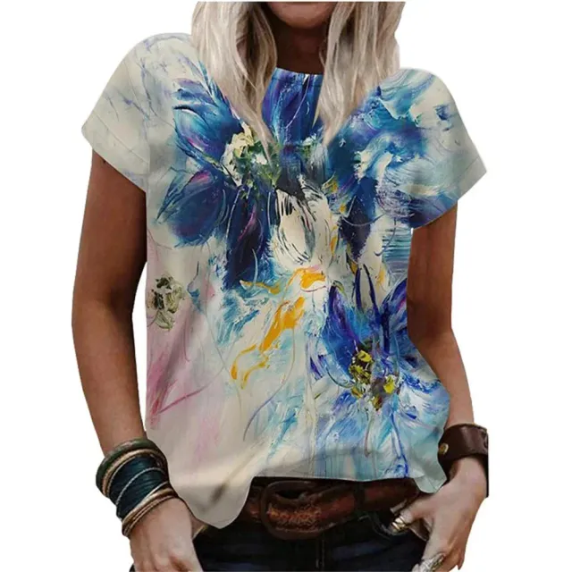 Short sleeve T-shirt with plant and flower print, O-neck and loose fit for women