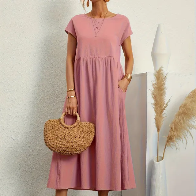 Unicolor dress with pockets and round neckline - short sleeves