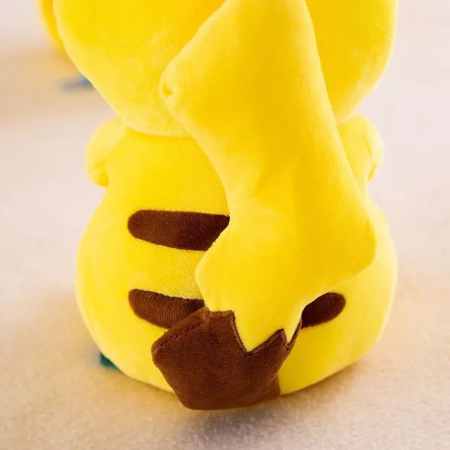 Aranyos plüss karakter - Pikachu