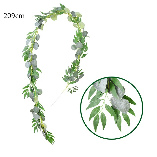 Decorative artificial climbing plants