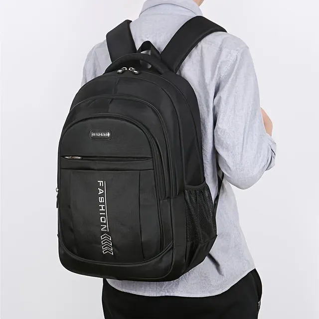 Waterproof backpack with large capacity, reinforced, suitable for students, leisure and travel.