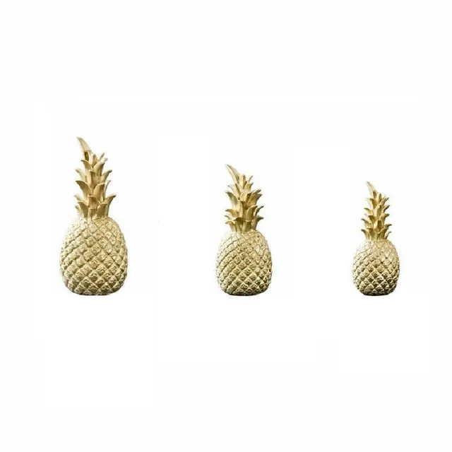 Decorative pineapple statuette