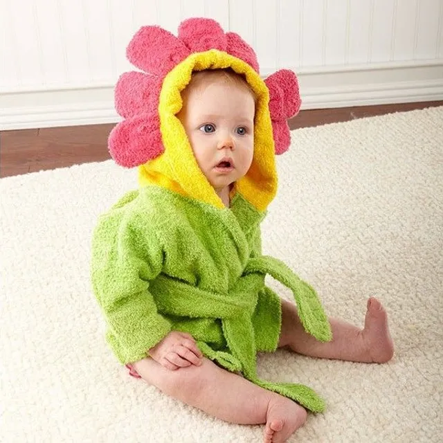 Baby bathrobe with hood and motifs of animals 20
