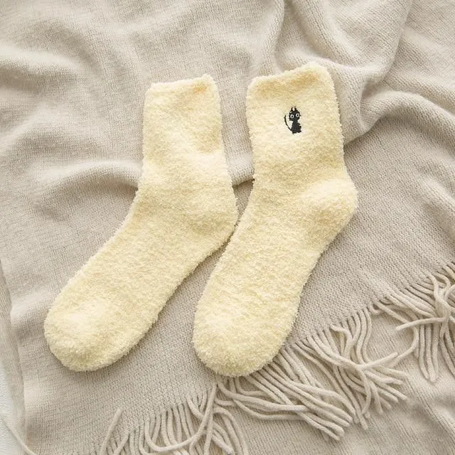 Warm socks in the shape of a paw