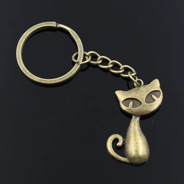 Stylish keychain for cat lovers