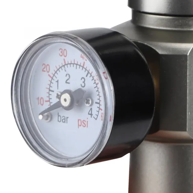 CO2 cylinder pressure regulator with adapter