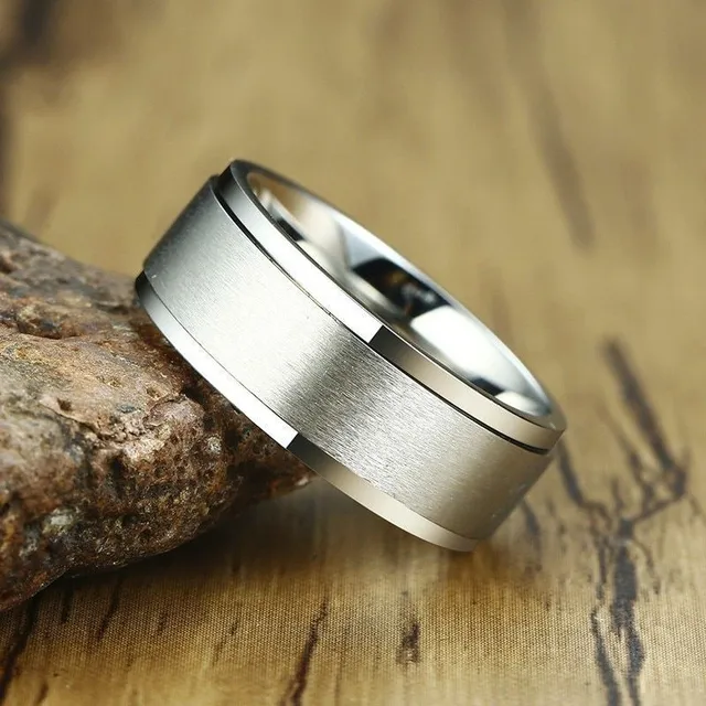 Men's stainless steel spinner ring