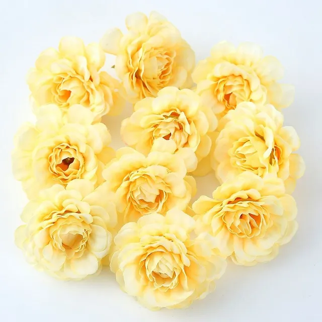 Decorative artificial flowers