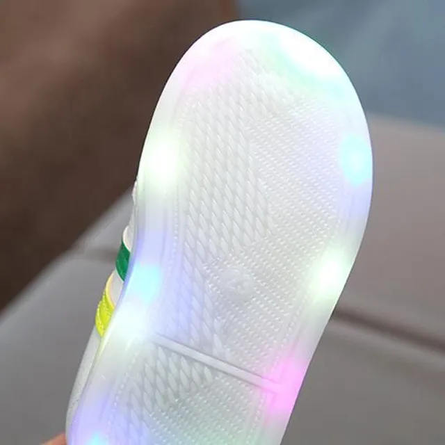 Chaussures pour enfants avec éclairage LED