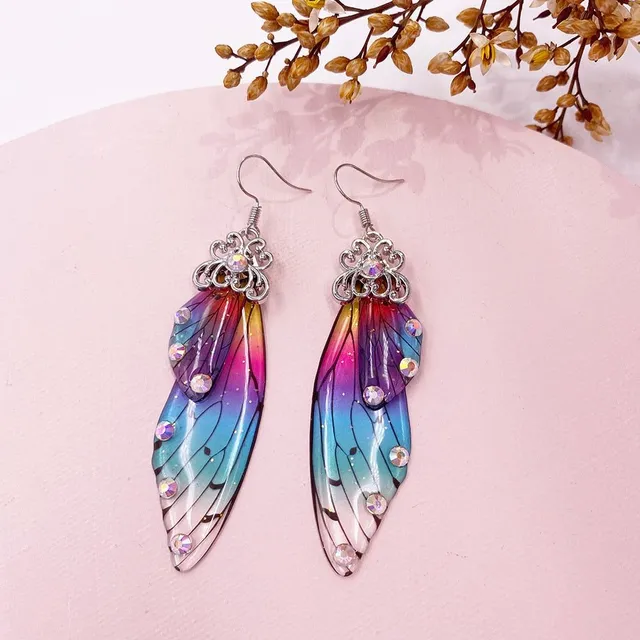 Earrings with fairy-tale wings