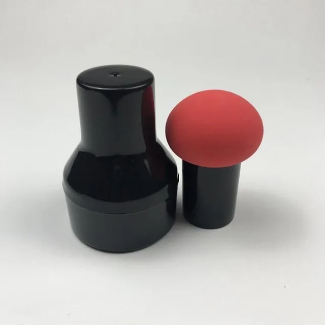 Makeup sponge with practical grip and storage cover - more color variants