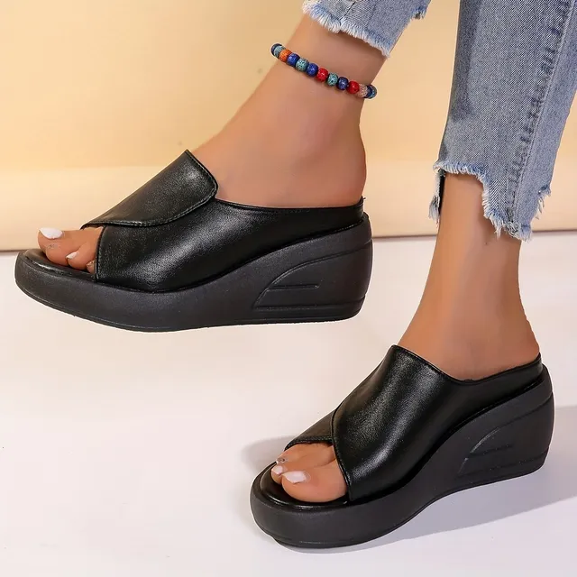 Black wedge sandals on the platform - Women's, comfortable necklaces