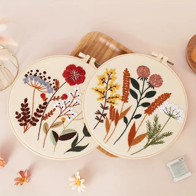 Embroidery set for beginners with 4 floral patterns, hoops, threads and needles