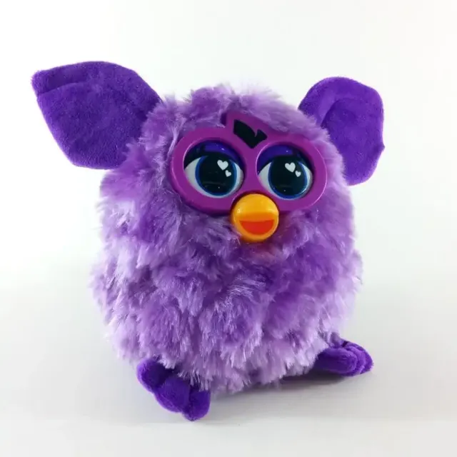 Cute Teddy Friend Furby repeating everything you say