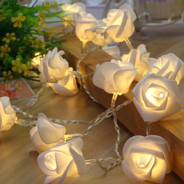 Svetelný LED reťaz s ružami