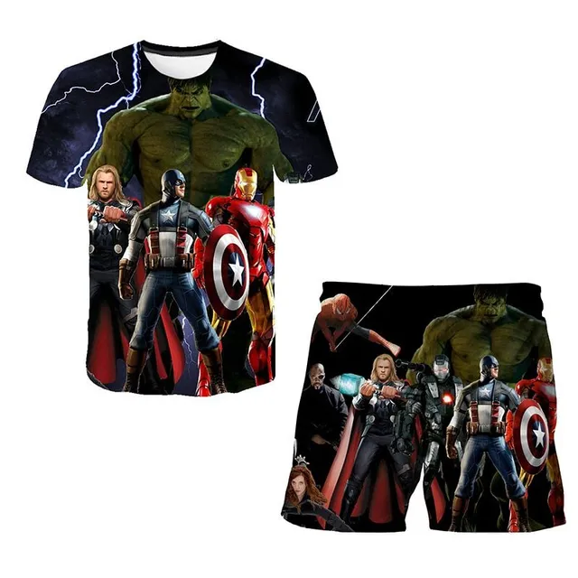Stylowy sportowy dziecięcy zestaw szortów i koszulki z motywem popularnego Avengers Kirby'ego