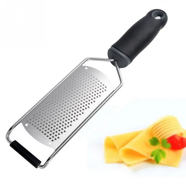 Fine grater with handle