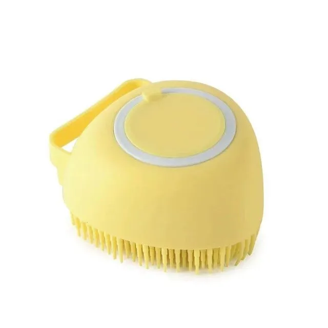 Brosse avec distributeur de savon en forme de cœur