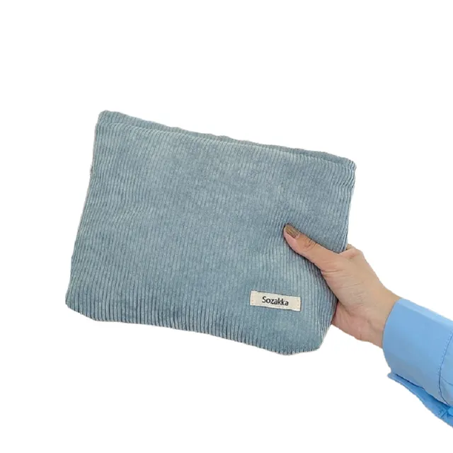 Cosmetic bag