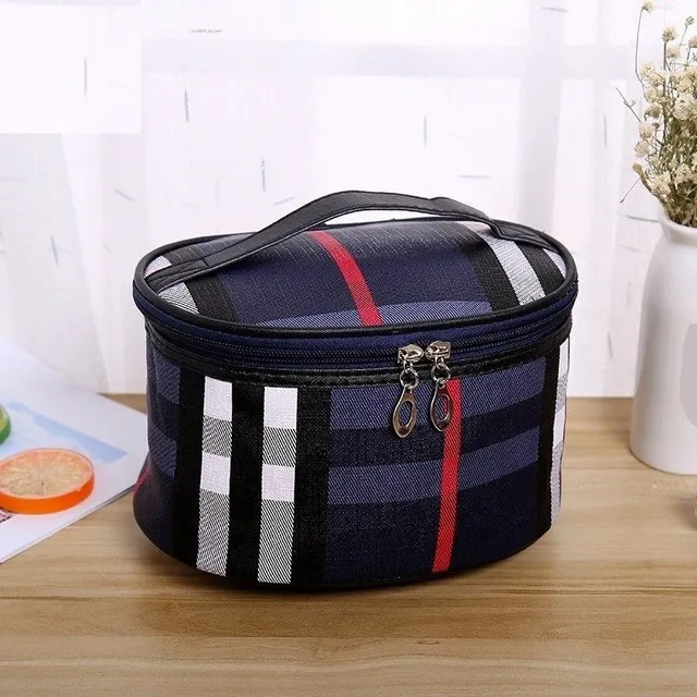 Cosmetic bag T587