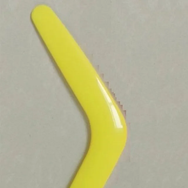 Plastic boomerang