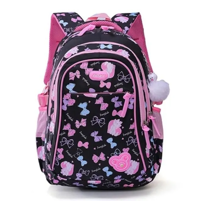 A lány iskolai táskája