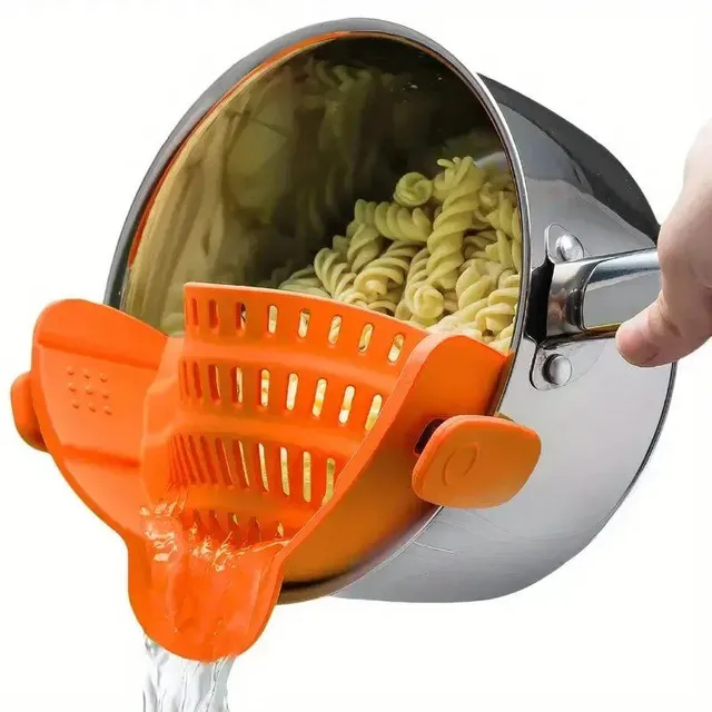 Silicone kitchen sieve for pasta or vegetables for centrifugation of liquid