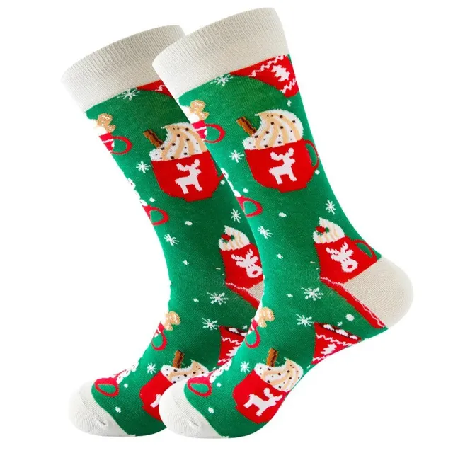 Chaussettes de Noël avec motifs joyeux - Saint Nicolas, renne, sapin, flocons et bonhomme de neige