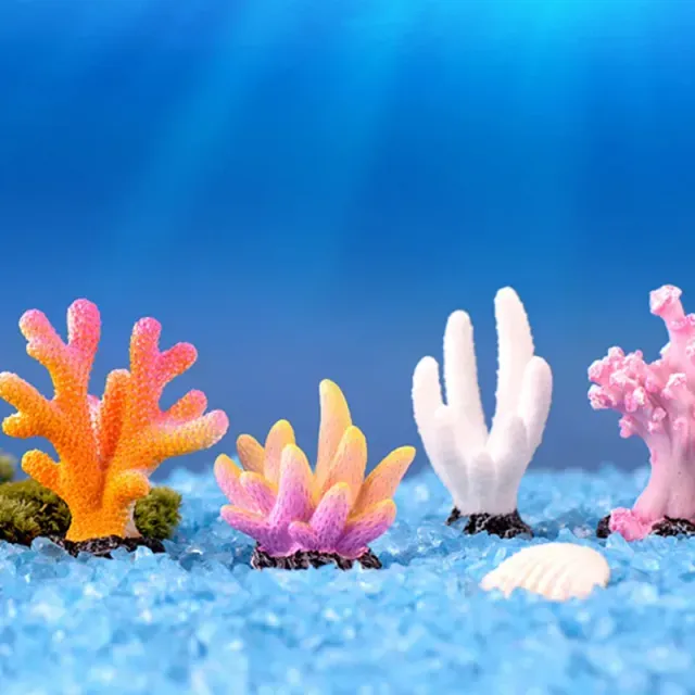 Miniature artificial corals and starfish of resin for decoration of aquariums