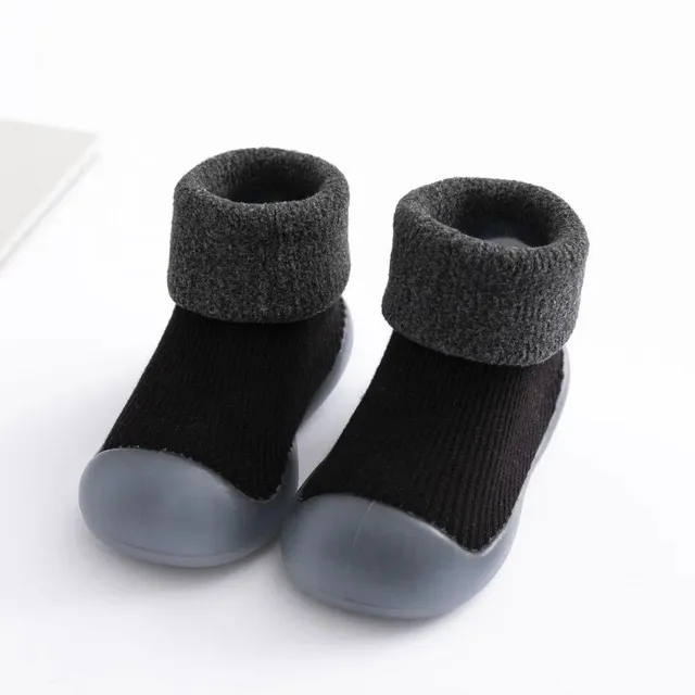 Ponožky pre novorodencov a batoľatá s mäkkou podošvou, teplým fleece a antislip vlastnosti pre prvé kroky