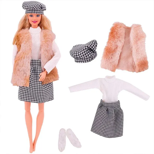 Set of 5 pieces of fashionable clothes and accessories for Barbie dolls