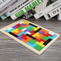 Joc de lemn de gândire Tetris