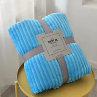 Solid colour blanket with stripes