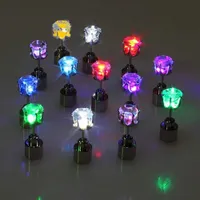 Świecące kolczyki LED
