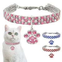 Beautiful crystal collar for cats with paw-shaped pendant