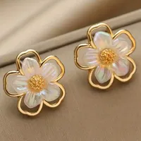 Flower earrings made of zinc alloy for women and girls