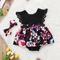 Elegancka sukienka dla niemowląt z kwiatową spódni