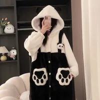 Peignoir en polaire doux avec panda pour des moments de détente