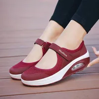 Orthopaedic shoes with hollow air cushion for ladies
